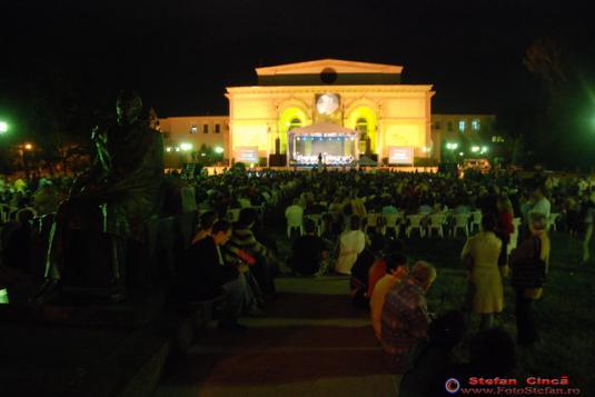 Promenada Operei Nationale Bucuresti 2008