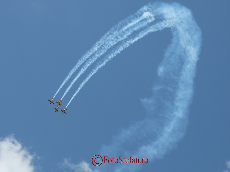 Hawks of Romania zbor acrobatic