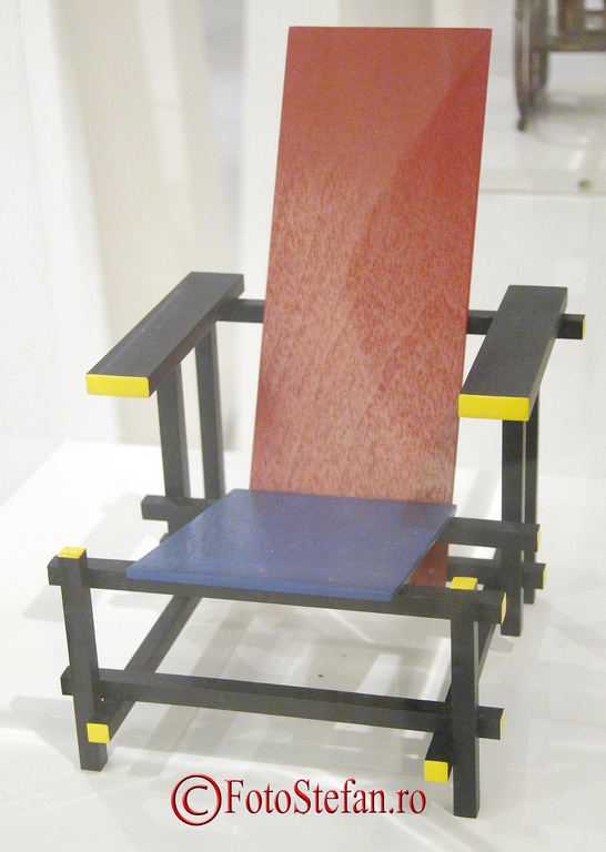 scaun gerrit rietveld roodblauwe stoel 1918