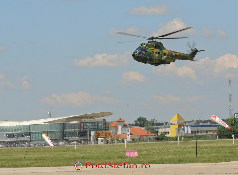 elicopter militar iar 330 puma