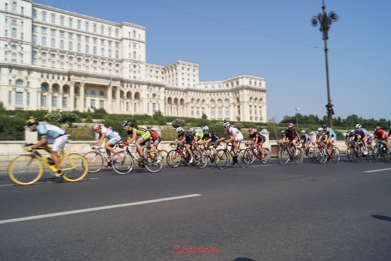 palatul parlamentului traseu ciclism