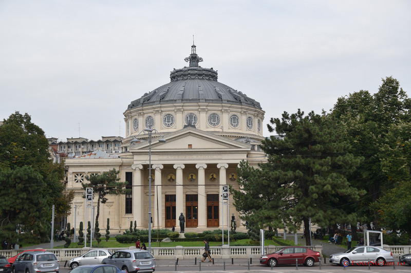 poza ateneul roman bucuresti Bucharest City Tour