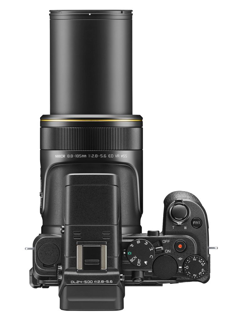 zoom Nikon DL24-500 f/2.8-5.6