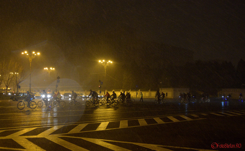 poza foto marsul biciclistilor ora pamantului