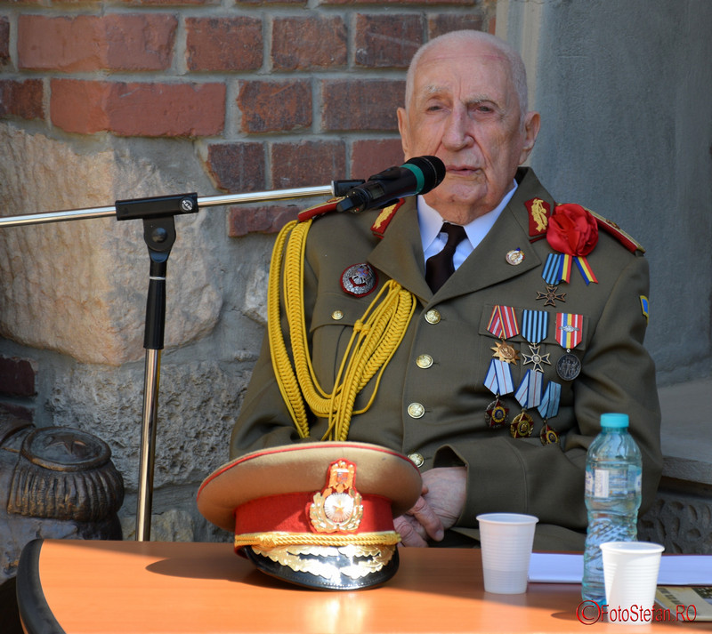 poza veteranul de război general (ret.) Daniel Pană