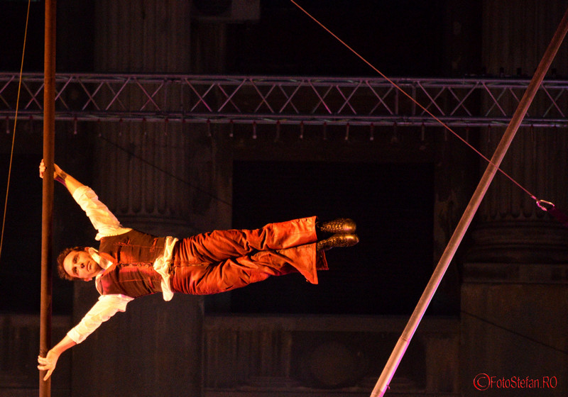 poza acrobat festival de teatru de strada bfit in the street 2016