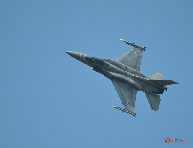 poze fotografii F-16 Jastrząb bucuresti airshow avion
