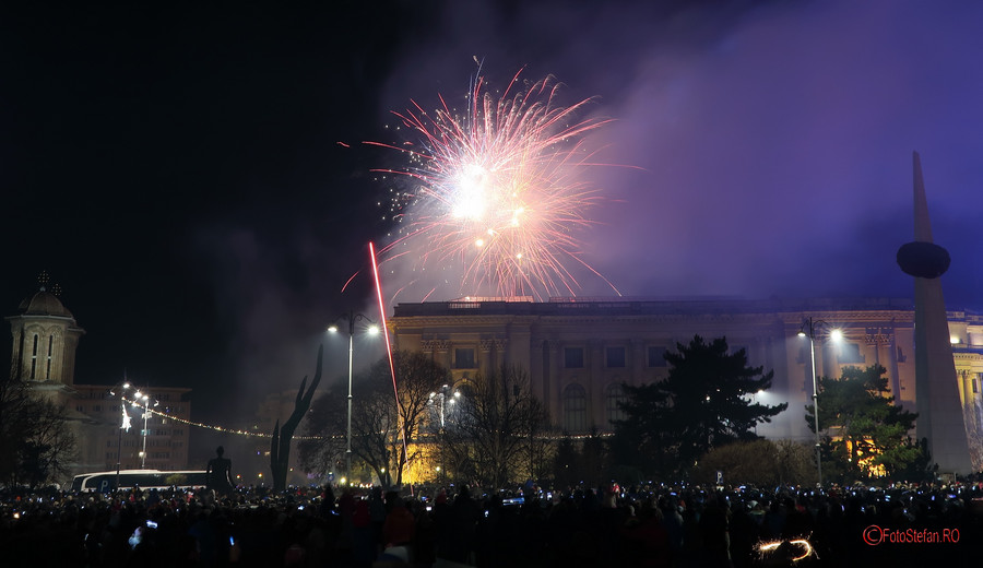 poze Focuri Artificii Revelion Bucuresti 2018 piata revolutiei