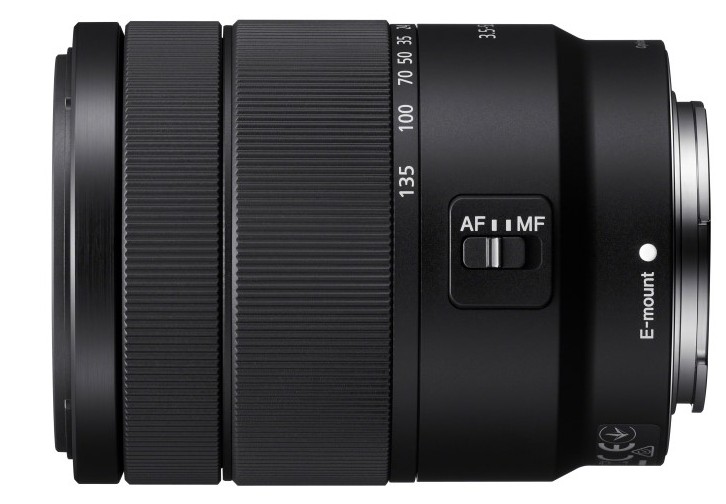 poza obiectiv montura e mirrorless Sony 18-135mm f/3.5-5.6 OSS SEL18135