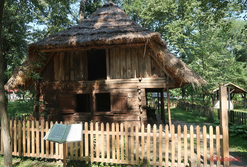 Muzeul Satului Timisoara poze case taranesti banat fotografii