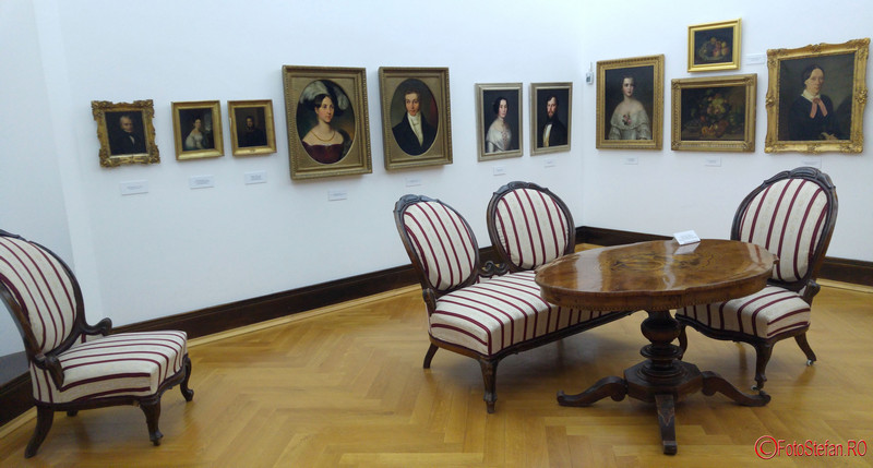 fotografii interior Muzeul de Arta Timisoara exponate