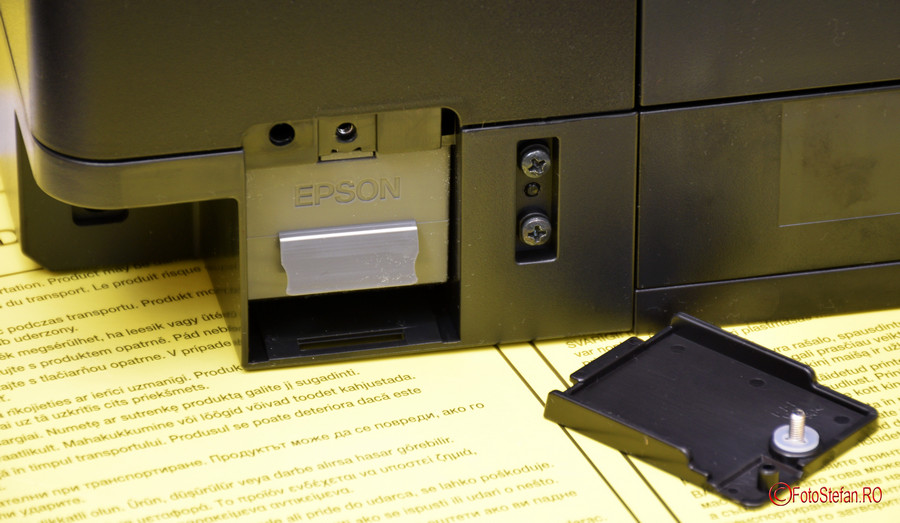 poza cutie mentenanta imprimanta jet cerneala Epson L7160 review 