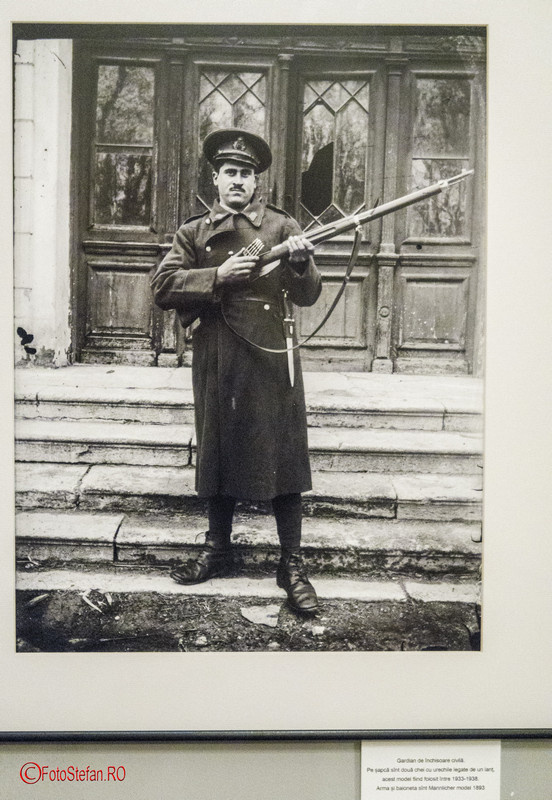 poza alb negru gardina inchisoare arma mannlicher 1893 Acsinte.100