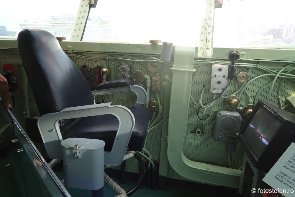 Muzeul Intrepid fotografie scaunul capitanului nava razboi americana