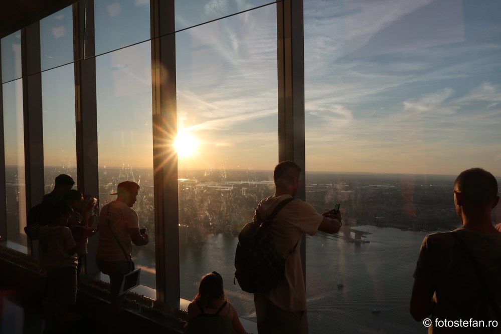 apus new york One World Trade Center obiectiv turistic