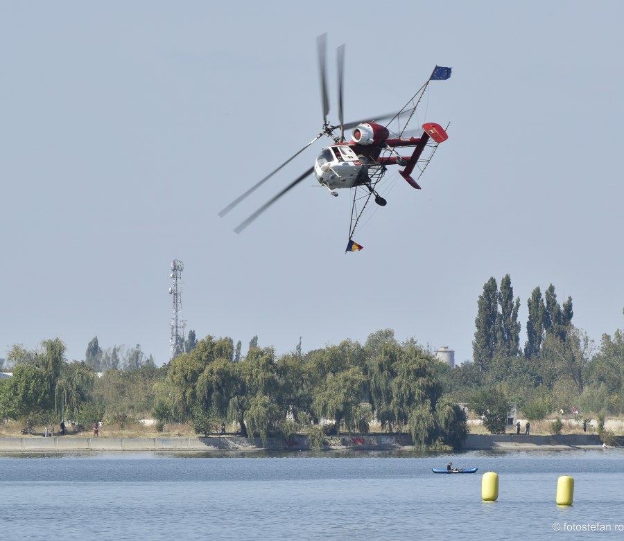 imagini acrobatie aeriana elicopter Kamov Ka-26