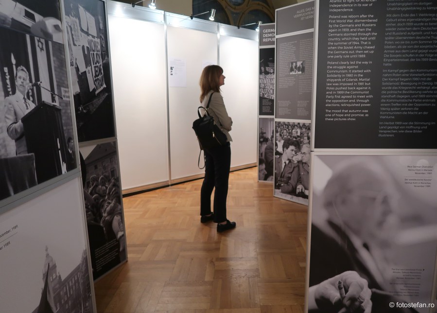 Expozitia „1989: Anul in care Europa a redevenit ea insasi” foto-jurnalistul american Edward Serotta Muzeul Municipiului Bucuresti