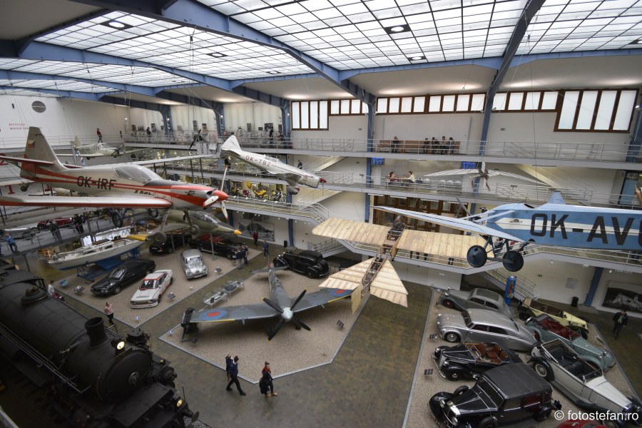 exponate avioane masini Muzeul Tehnic National Praga city break 