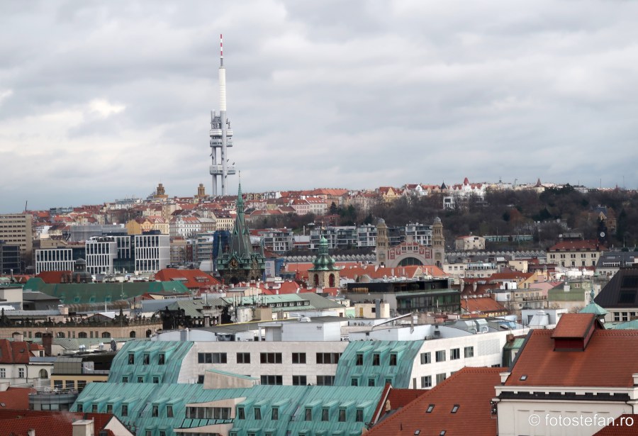 Praga Turnul de televiziune Zizkov Žižkovská televizní věž Žižkov Television Tower poze cehia arhitectura
