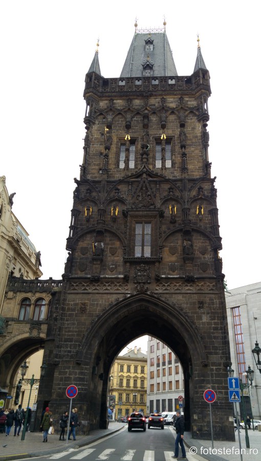 poze turnul pulberii praga centrul istoric