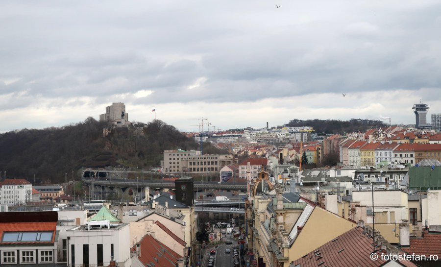 poze monument deal colina praga cehia