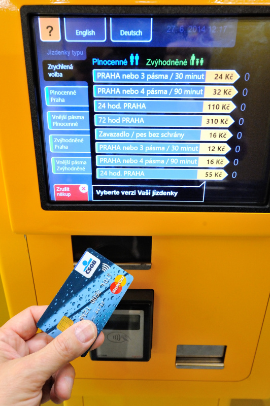 Transportul public in Praga automat bilete plata card bancar