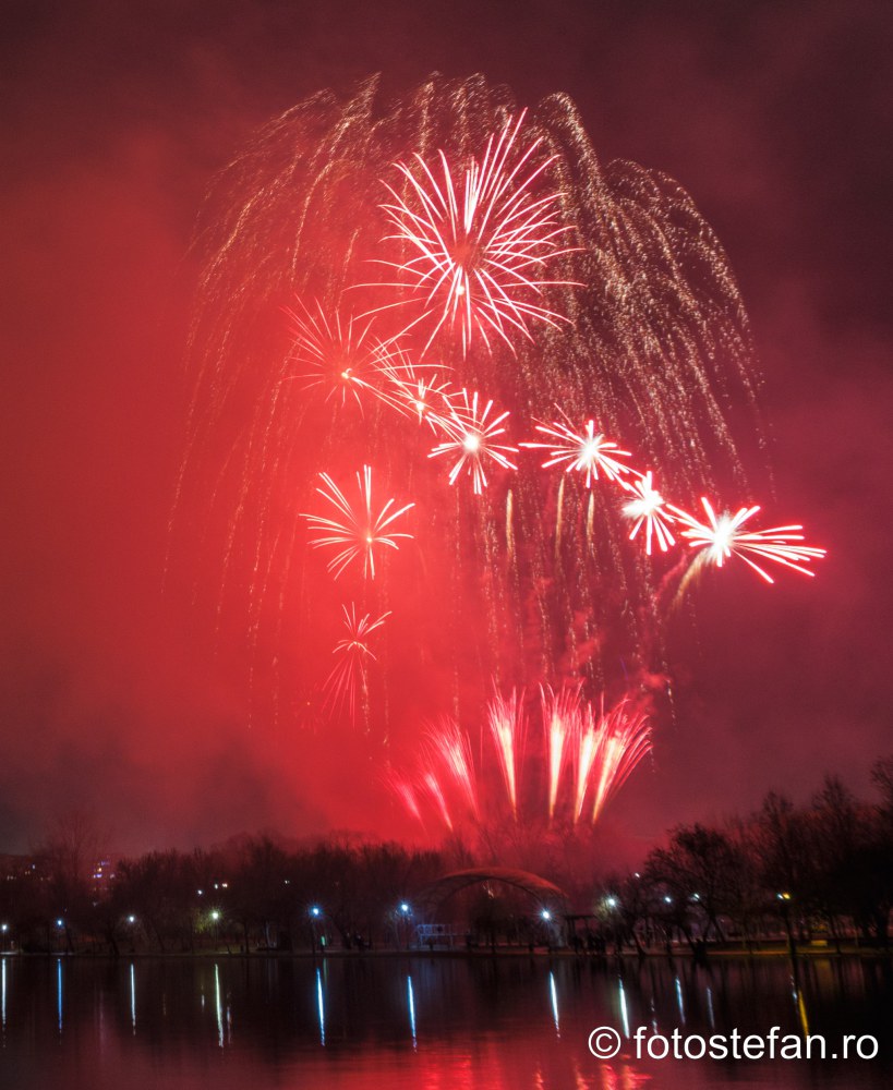 photos New Year's Eve Fireworks show bucharest romania