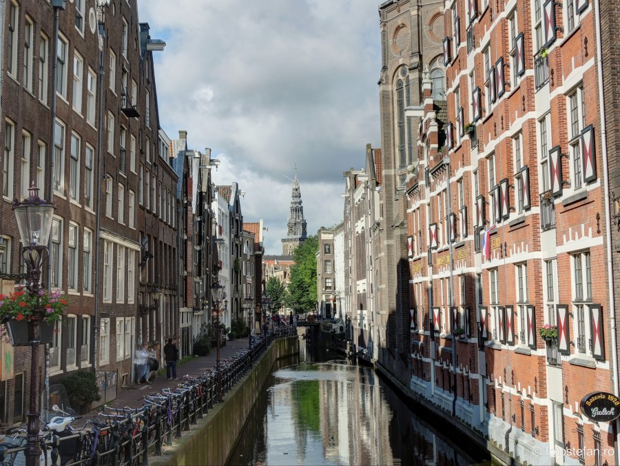 poza canal Locuri de vizitat in Amsterdam olanda