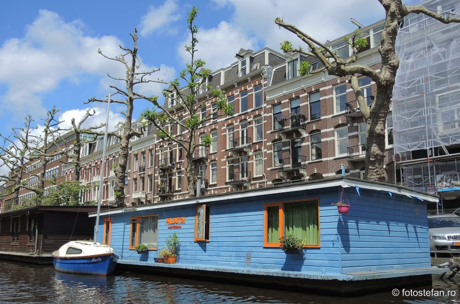 poza casa plutitoare Locuri de vizitat in Amsterdam