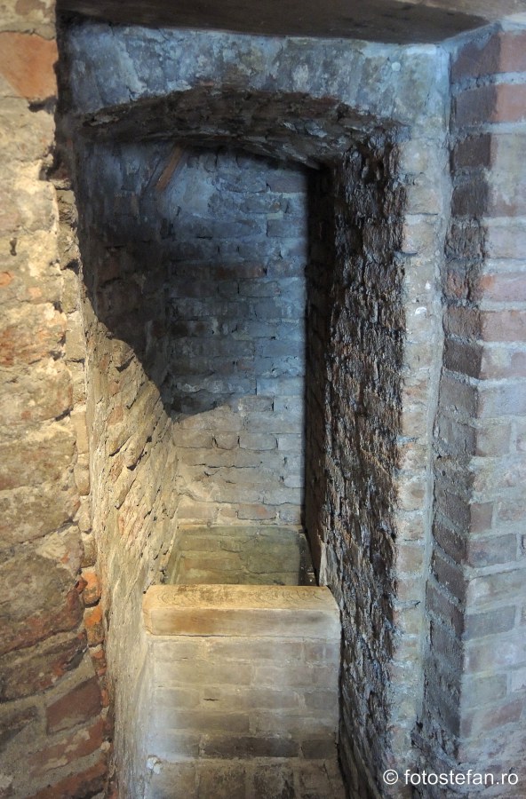 poza wc medieval perete castelul Muiderslot olanda