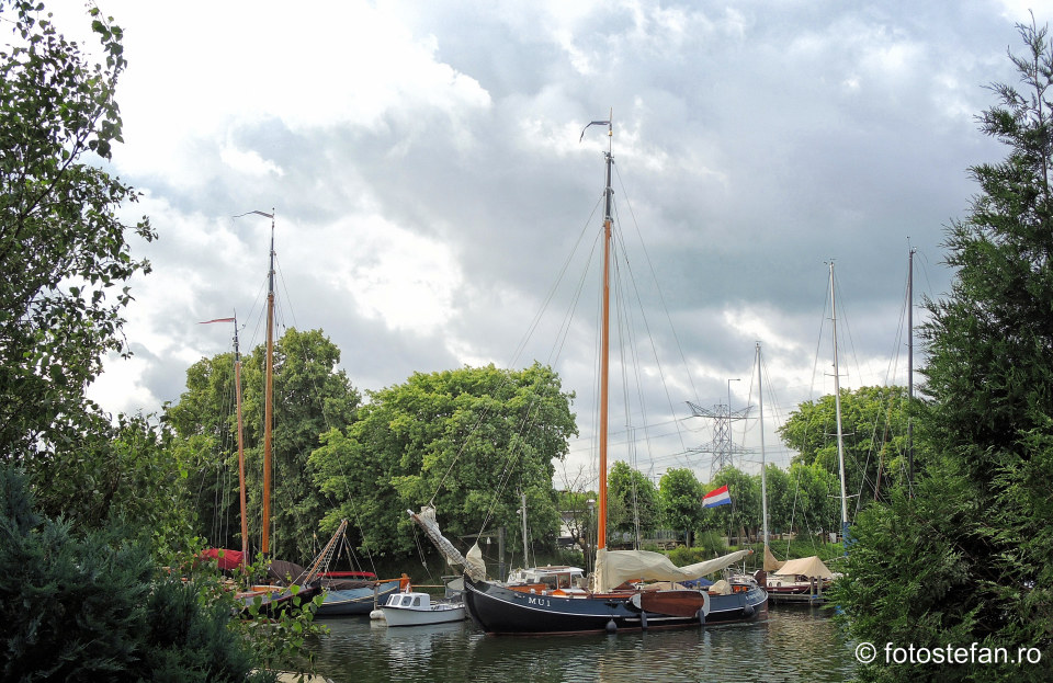 vapor canal olanda oras locuri de vizitat langa Amsterdam