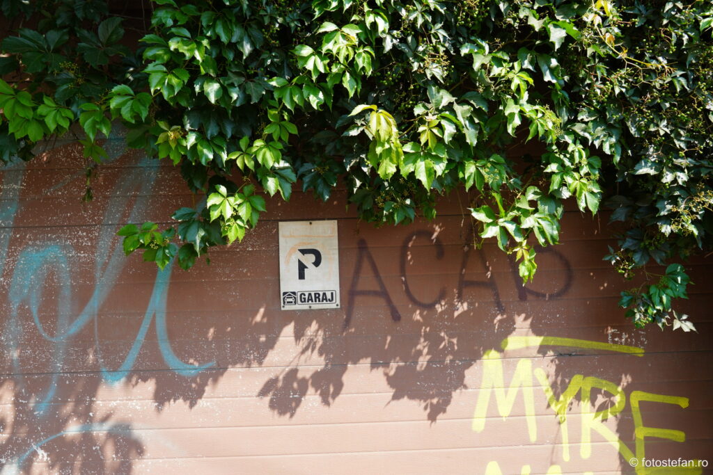 foto usa garaj semn parcare interzisa bucuresti romania