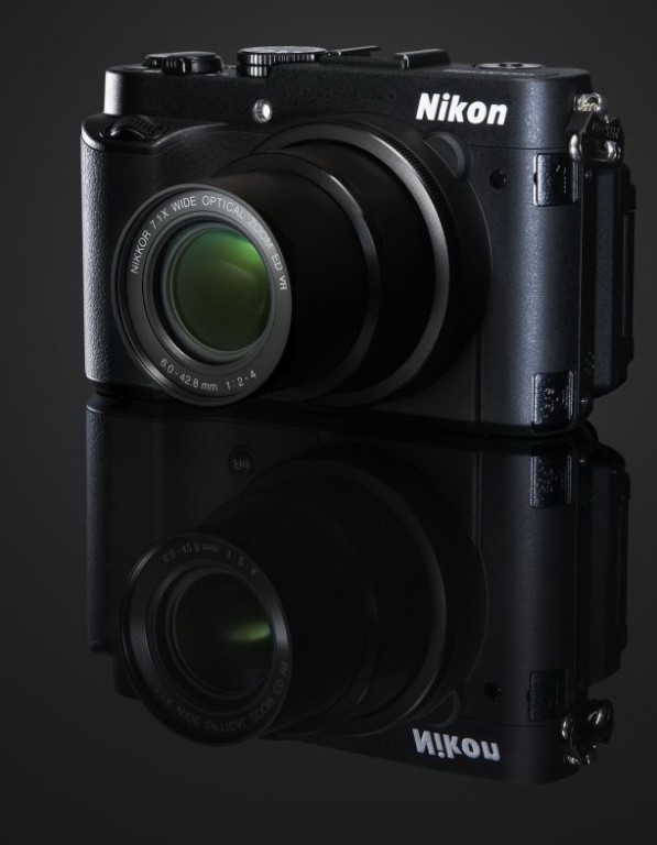 Nikon COOLPIX P7700 