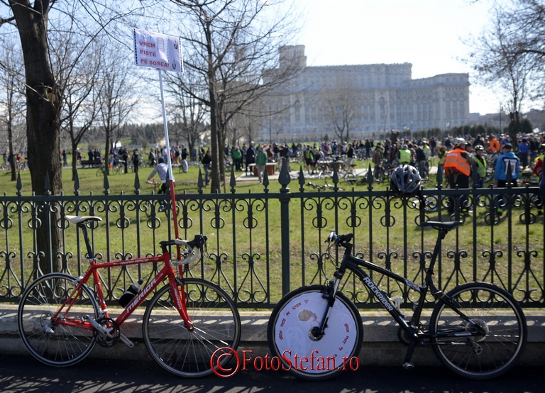 protestul biciclistilor parcul izvor