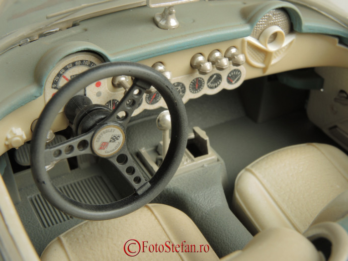 interior macheta chevrolet corvette 1957