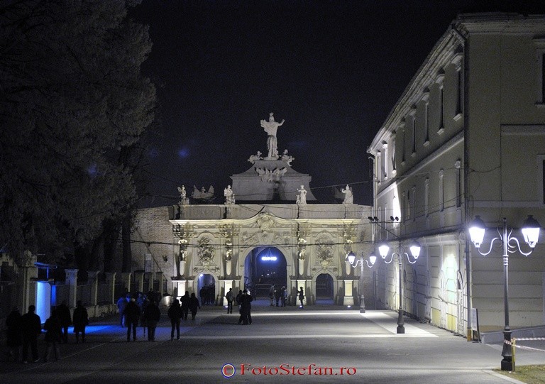 poze cetatea alba iulia noaptea