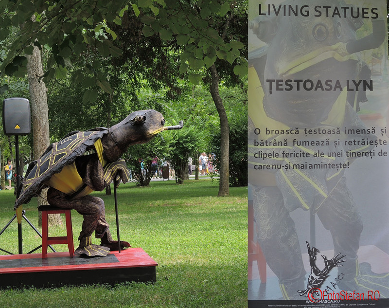 poza testoasa Lyn Festivalul International de Statui Vivante #fisv2016 Bucuresti parcul Titan