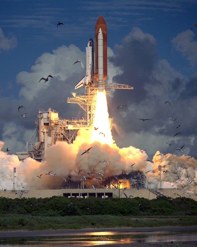 poza lansare naveta STS-57 nasa