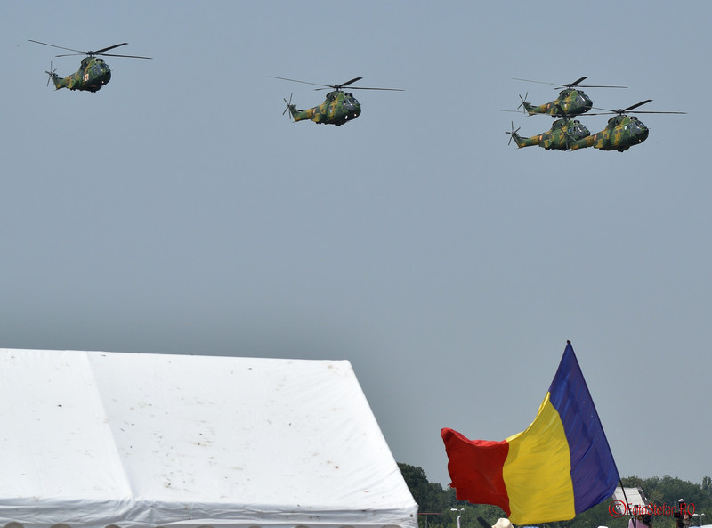 poza elicoptere militare iar 330 puma bucuresti airshow