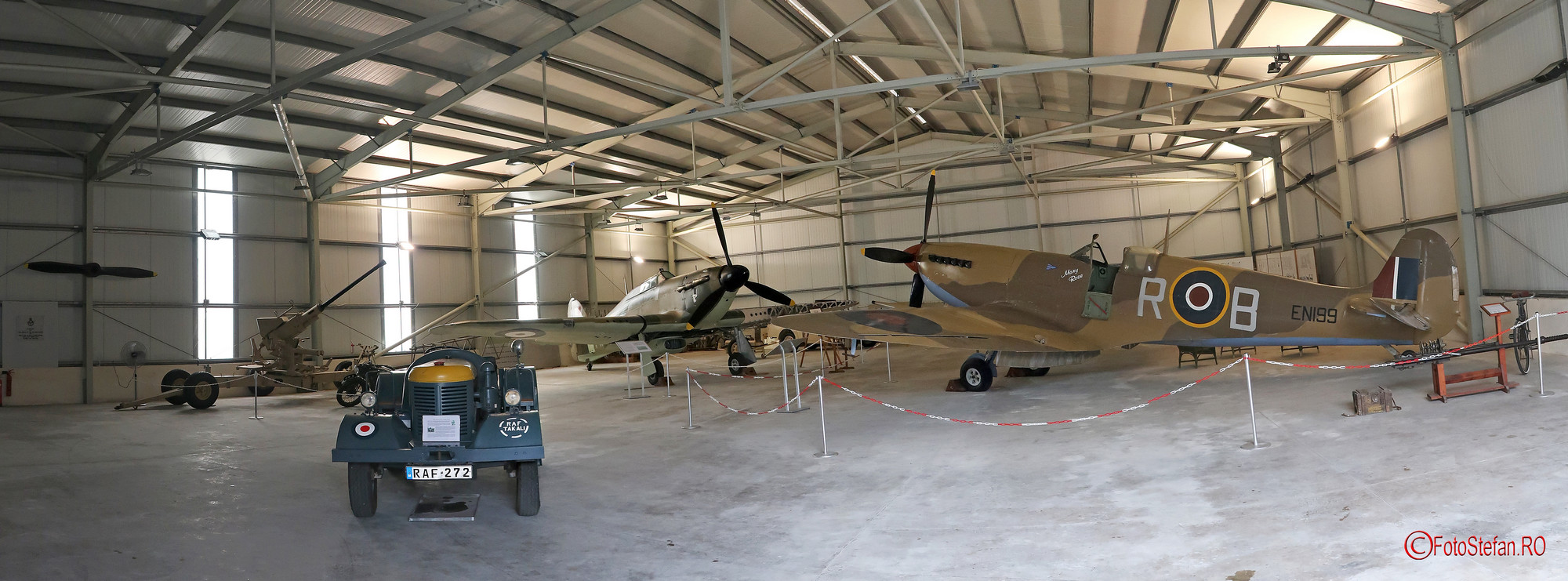 poza panoramica muzeul aviatiei malta aviation museum Ta'Qali