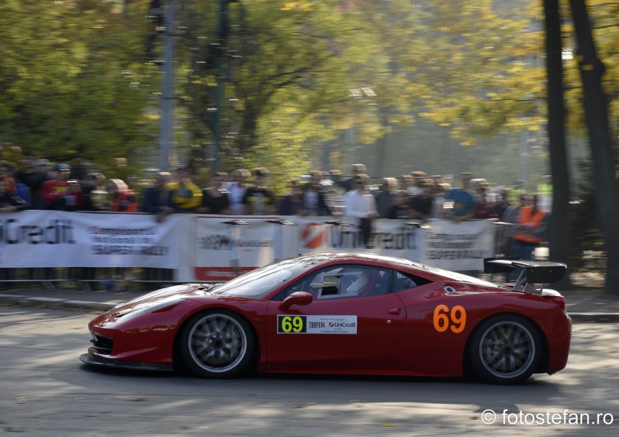 poza cursa raliu Ferrari 458 Challenge pilot Armando Battochi 