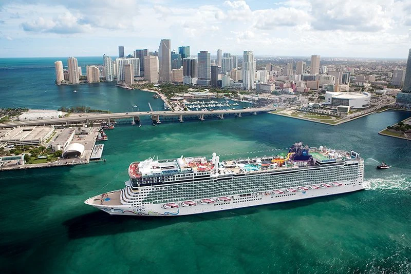 poza vapor croaziera oferta jumatate pret Norwegian Cruise Line